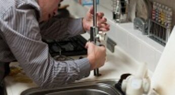 Install a Single-Handle Kitchen Faucet in London