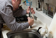 Install a Single-Handle Kitchen Faucet in London